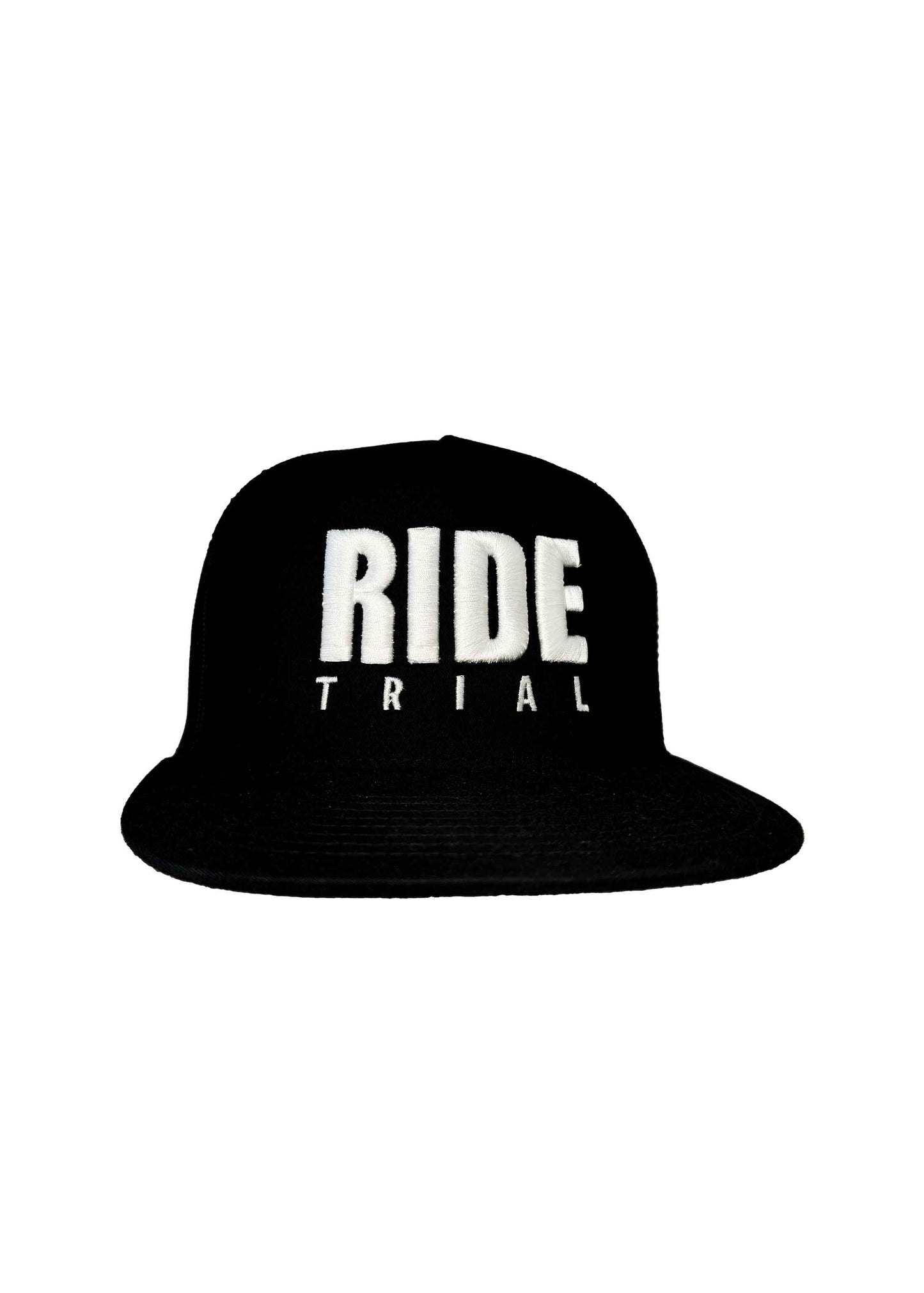 Coole Snapback Cap in Schwarz mit weißem 3D Stick RIDE TRIAL Frontansicht