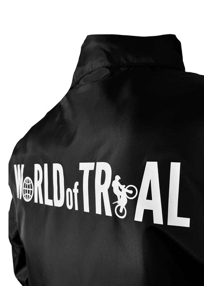 World of Trial Wort Bild Logo in weiß