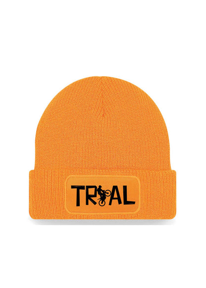 Beanie mit Patch in Orange